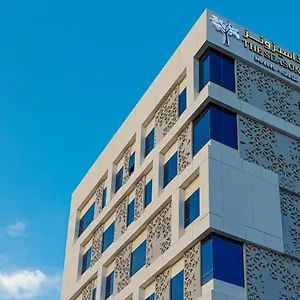 The Seasons Hotell