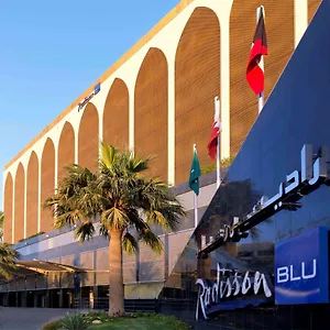 Radisson Blu Hotel, Hotel